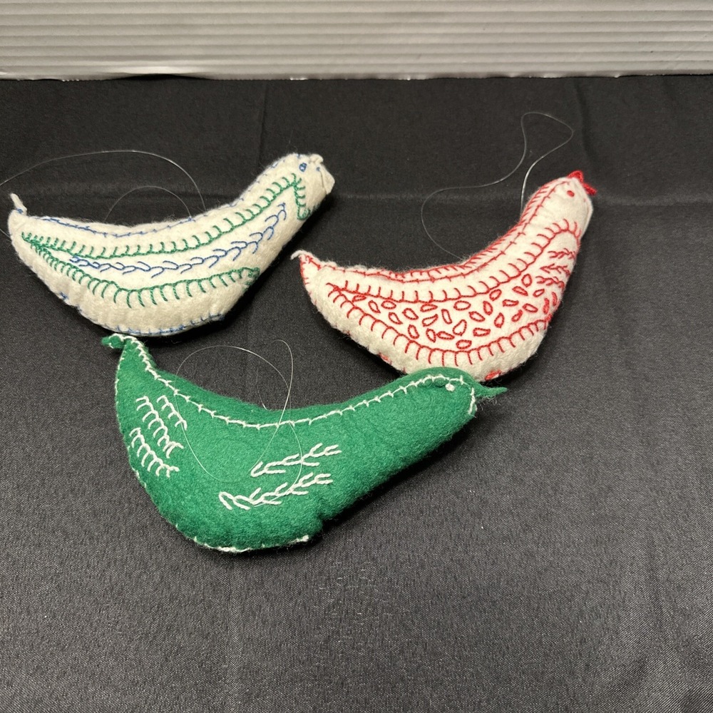 Vintage Handmade Felt Embroidered Stuffed French Hen Bird Ornaments Set Of 3